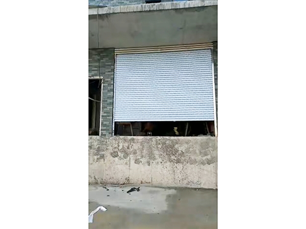 不锈钢卷帘门安装