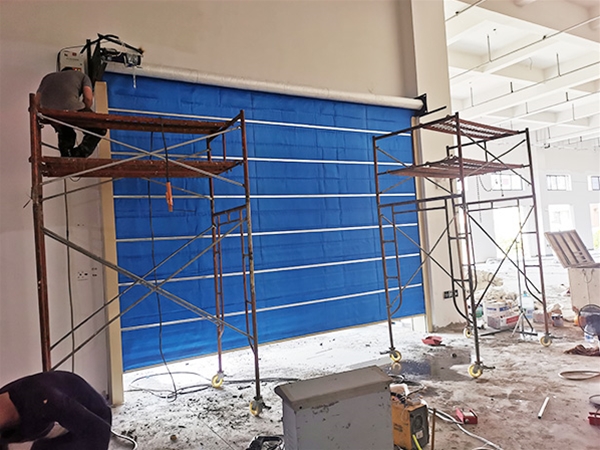 防火卷帘门安装工程现...